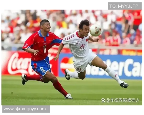 足球明星对中国防疫措施的看法与评价引发热议与讨论