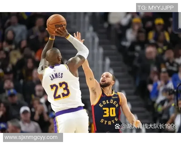 湖人勇士季前赛精彩对决回顾10月13日全场录像精彩瞬间分析